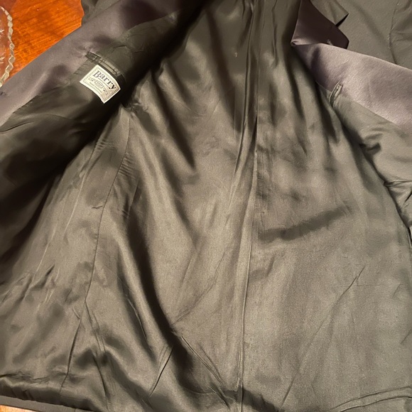 Barry Manufacturing Tuxedo Suit - Picture 5 of 9